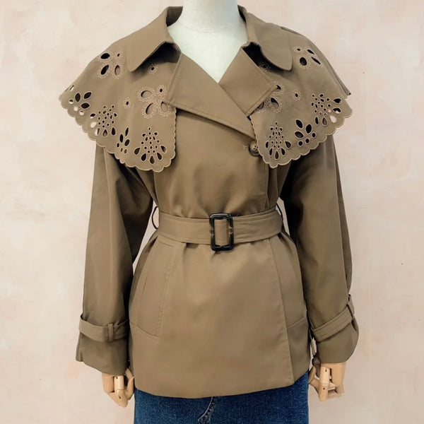 Trench Cass café